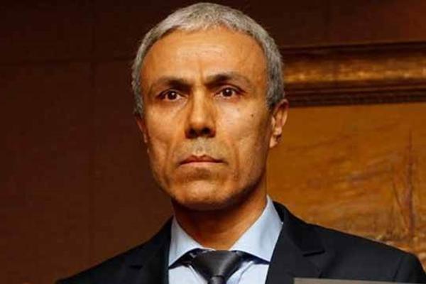 Ankete katılmanızı ve yorumlarınızı bekliyorum.. Sizce hangi mafya babası ve kabadayı kuvvetli?