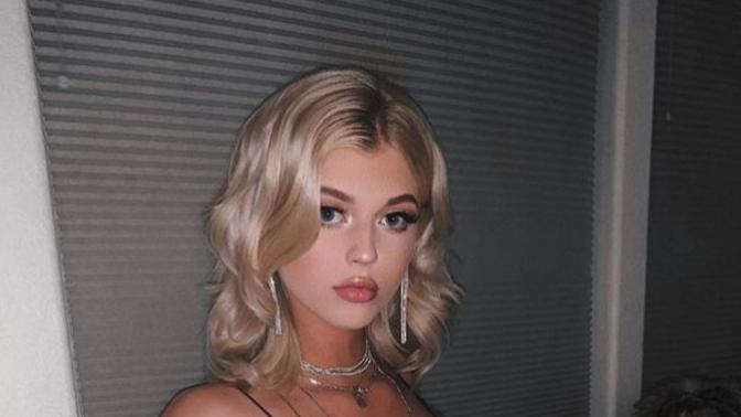 Arkadaşlar Loren Gray’ın saç rengi ne boyamak istiyorum saç rengimi. Sarının hangi tonu bu? Bilen varsa yazabilir mi?
