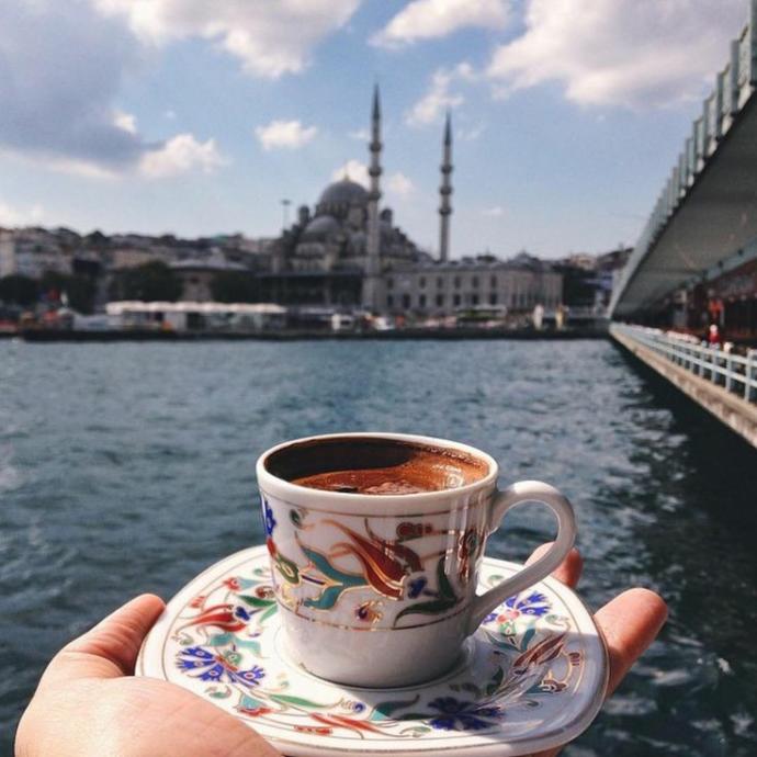 Tek başına Türk kahvesi içmek de yalnızlığa dahil mi? KizlarSoruyor