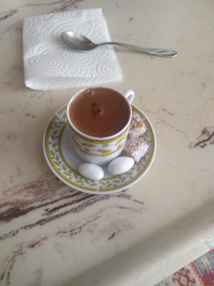 Tek başına Türk kahvesi içmek de yalnızlığa dahil mi? KizlarSoruyor