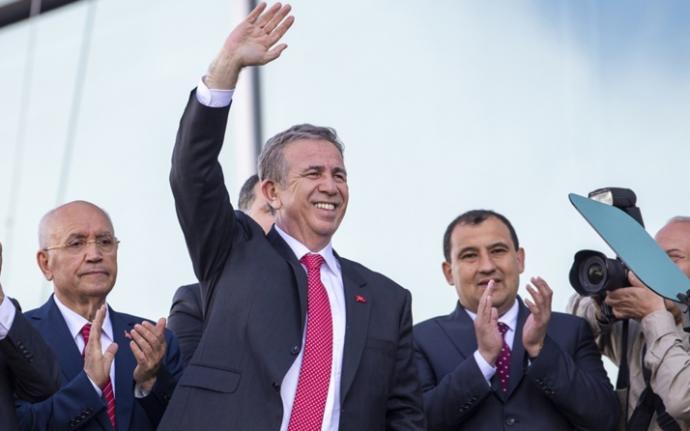Mansur Yavaş'ın el yazısı der susarım. El yazınız nasıldır ...