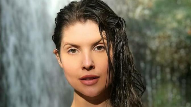 Amanda Cerny'nin Makyajsız Hali?