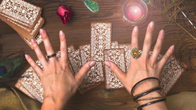 Kahve falı mı tarot falı mı?