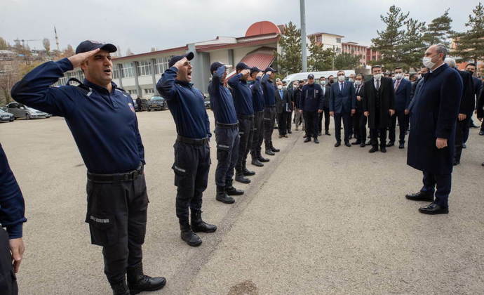 Gardiyanlık nedir, nasıl gardiyan olunur?