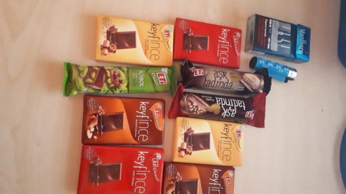 Bu eti cikotalardan keyif ince, ici bol, ask tadinda , ask kacamak, ask beni yer, hangisini yemeliyim?