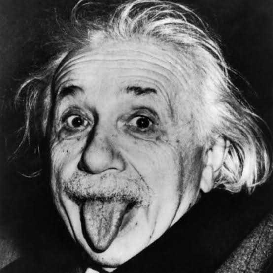 Einstein neden hiç çorap giyinmezdi? Çorap giymek zararlı mıdır sizce?