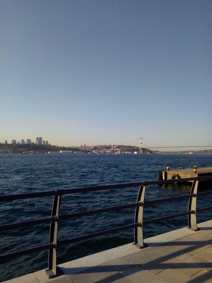 Bu Üsküdar'ın karşısı neresi oluyor?