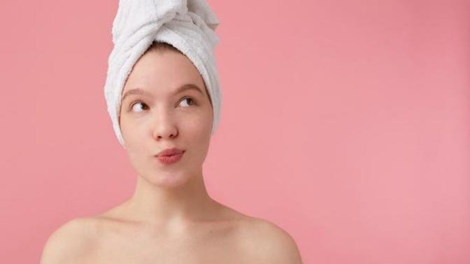 Ayakta mı banyo yaparsınız yoksa oturarak mı? Ayakta duş almak zararlı mı?