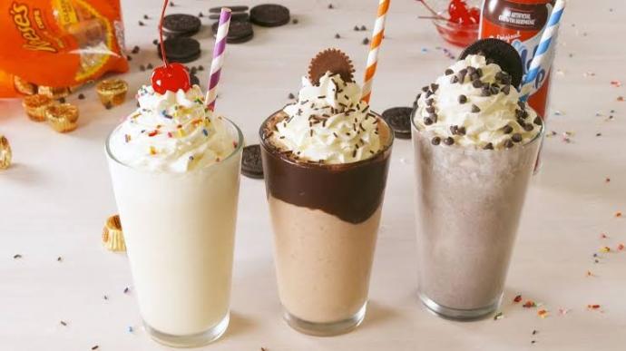 Milkshake yenir mi içilir mi?