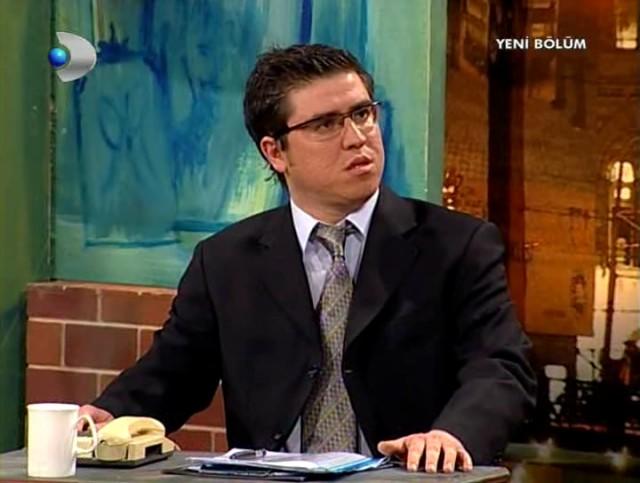 Çok Güzel Hareketler Bunlar programında en iyi skeç yazarı kimdi sizce?