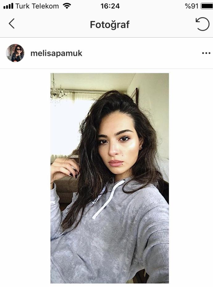 Melisa Aslı Pamuk'u güzel buluyor musun?🤔?
