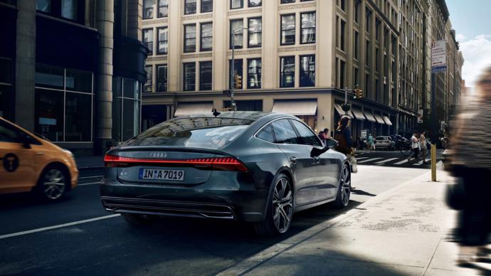 Audi a7 Sportback, E class’dan üstün mü?
