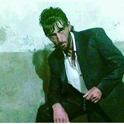30-35 yaşında , bekar , takım elbiseli adamlar çok çekici değil mi 😍?