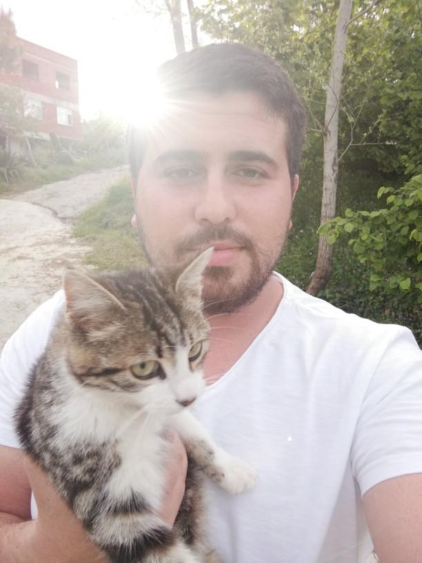 "Akşam güneşi güzele vurur" sözü çirkinlerin kendini kandırma yolu mudur?