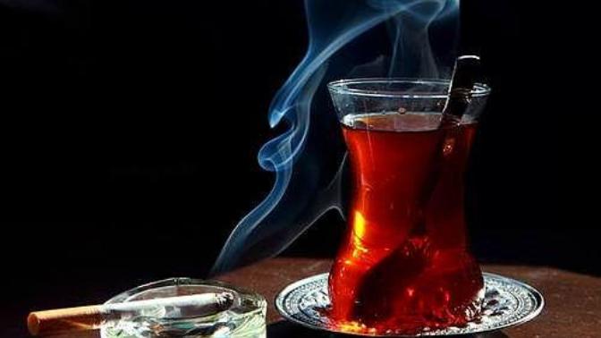 Orucken sigaraya duyulan özlem ile gece sevgiliye duyulan özlem kapışsa hangisi kazanır 😀 ?
