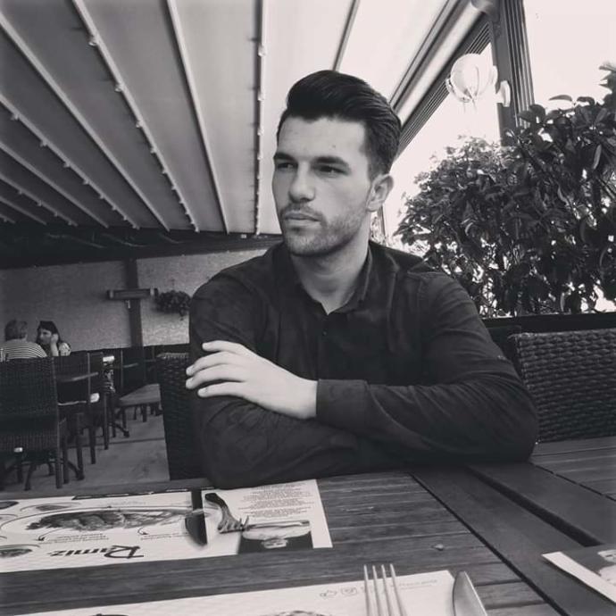 "Dünyanın En Yakışıklı Adamı" listesinde Çağatay Ulusoy 6. oldu! Sizce bu listede kim olmalı?