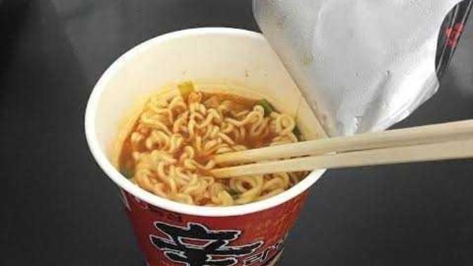 Noodle yiyor ve seviyor musunuz?