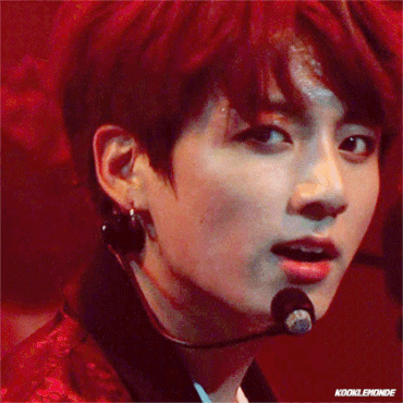 Erkek arkadaşım KPOP dinliyor?