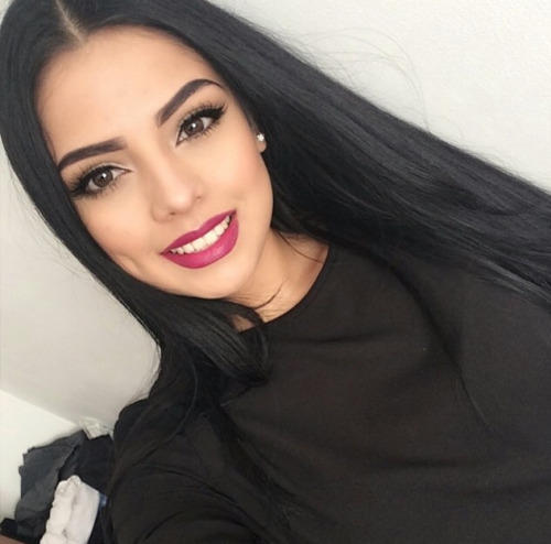 Siyah saçli siyah gözlu kizlar nasil erkek sever?