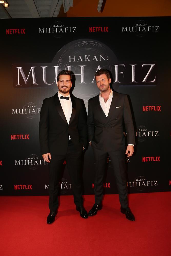 Hollywoodun Leonardo Dicaprio ve Brad Pitt'i varsa bizim de Kıvanç Tatlıtuğ ve Çağatay Ulusoy'umuz var öyle değil mi?