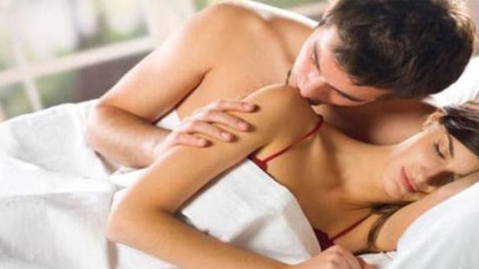 Partnerinizle yan yana uyurken, uykudan uyanıp onunla sevişmek isterseniz nasıl bir tepki alırsınız?