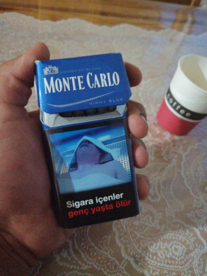 Mavi montecarlo sigarası sence nasıl?
