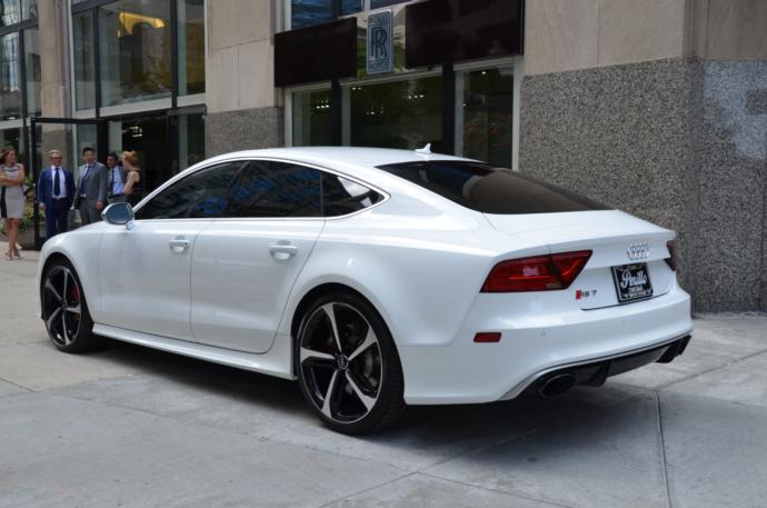 Sizce Audi RS7 mi? Yoksa BMW M5 E60 mı?