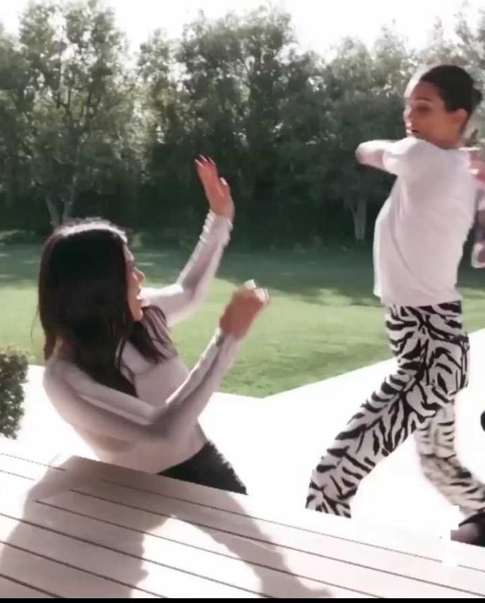 Kendall Jenner ile Kourtney Kardashian sizce gerçekten kavga ettiler mi yoksa şaka mı?