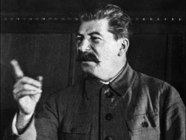 Zalim diktatör Stalin öldüğü zaman arkasından Nazım Hikmet tarafından yazılan şiiri biliyor musunuz?