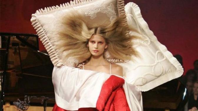''Hepimizi derinden sarstı'' dedirten moda akımı sence neydi?