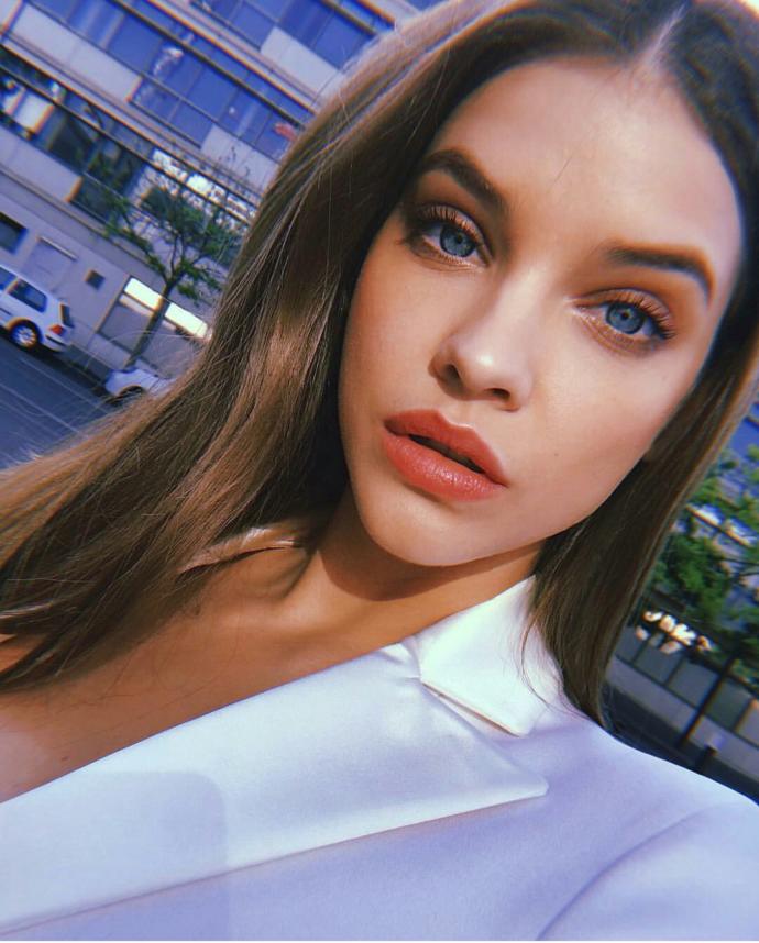 Barbara Palvin mi Derin Talu mu daha güzel? 