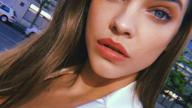 Barbara Palvin mi Derin Talu mu daha güzel?