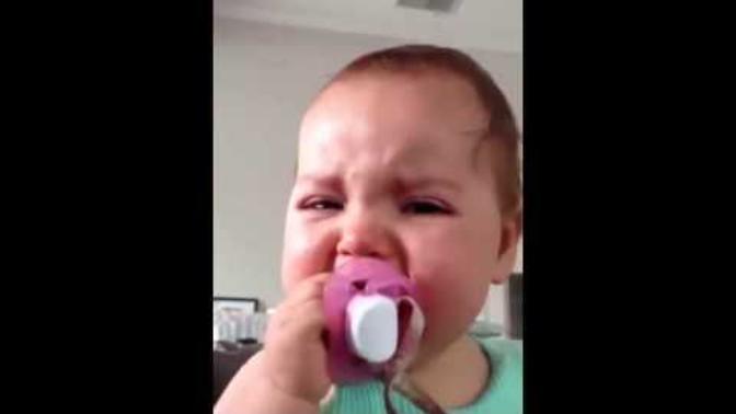 İçten içe ağlayan bebek çok tatlı değil mi❤️?