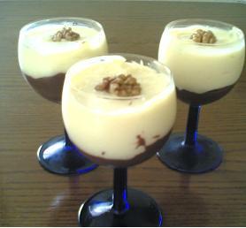 Bardakta puding, Cremole için bir rakip mi? Sizce hangisi diğerinden daha sağlıklı ve daha lezzetli, neden?