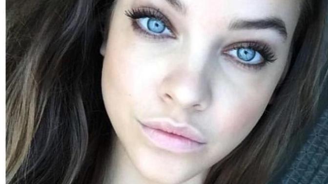 Barbara Palvin mi daha güzel Beren Saat mi?