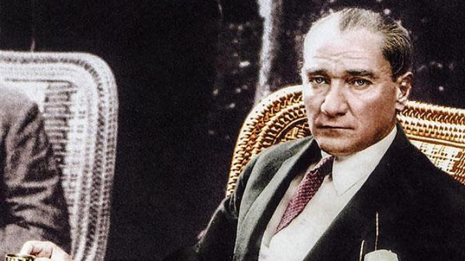 Sizce gerçekten Mustafa Kemal Atatürk askeri ve siyasi bir deha mı?