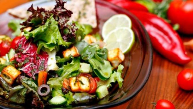Salatanın ekşi olanı mı makbul?
