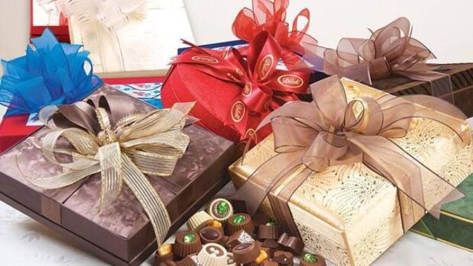 Bayramda yaşlıları ziyarete giderken eli boş gitmemek adına ne hediye götürülebilir?