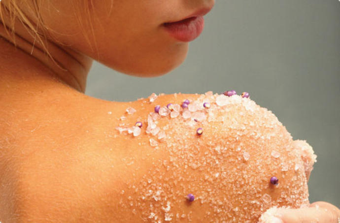Vücut peeling çeşitlerinden hangisi daha etkili olur?