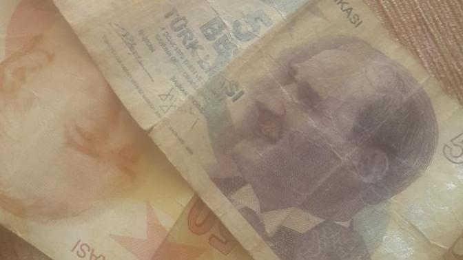 Atm kabul edermi yırtık ve eski parayı?