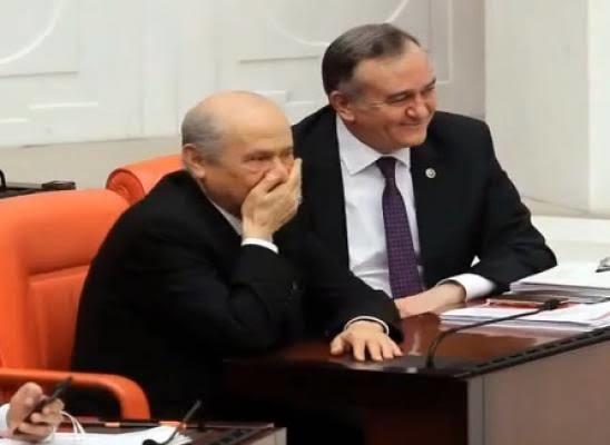 Dişleri ile mutlu olmayıp gülerken ağzını kapanlara karşı tutumunuz ne oluyor?