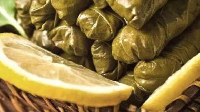 Yaprak sarması etli mi güzel olur, zeytinyağlı mı?