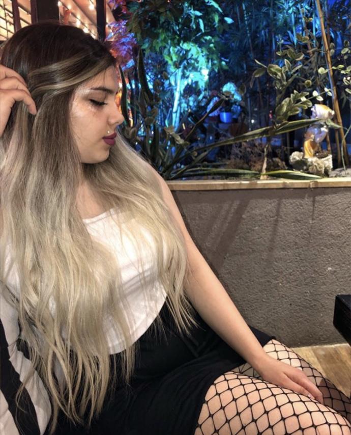 Seksi, kadınsı pozlar nasıl verilir?