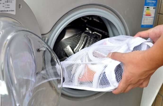 Ayakkabı Çamaşır Makinesinde Nasıl Yıkanır?