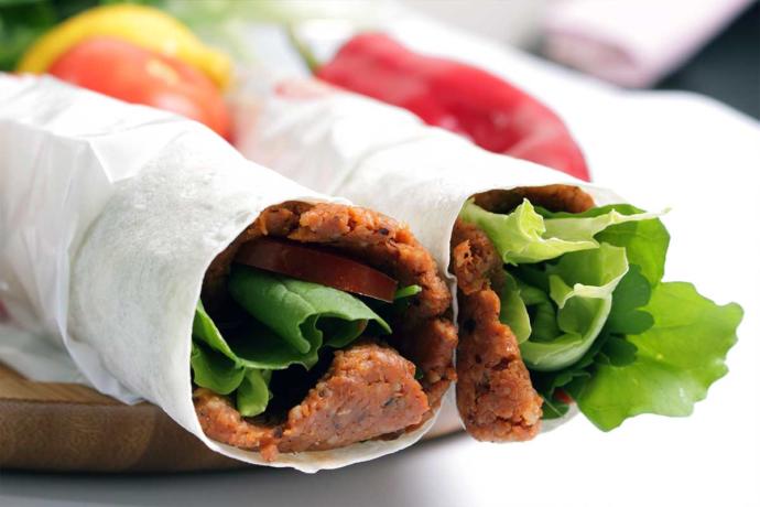 Çiğ köfteyi acılı mı, acısız mı seversiniz?