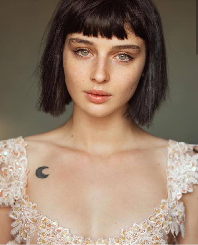 Bu seksi oyunculardan hangisi sizce daha güzel?