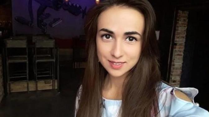 Kocasının testislerini sıkarak kısır bırakan Rus genç kadın?