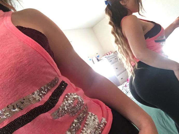 Çok fit ve sexy bir popo mu yoksa harika göğüsler mi istersin?