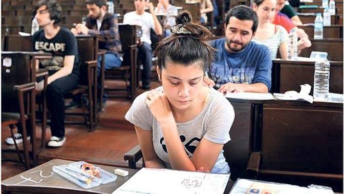Sınav günü regl olan var mıdır acaba?