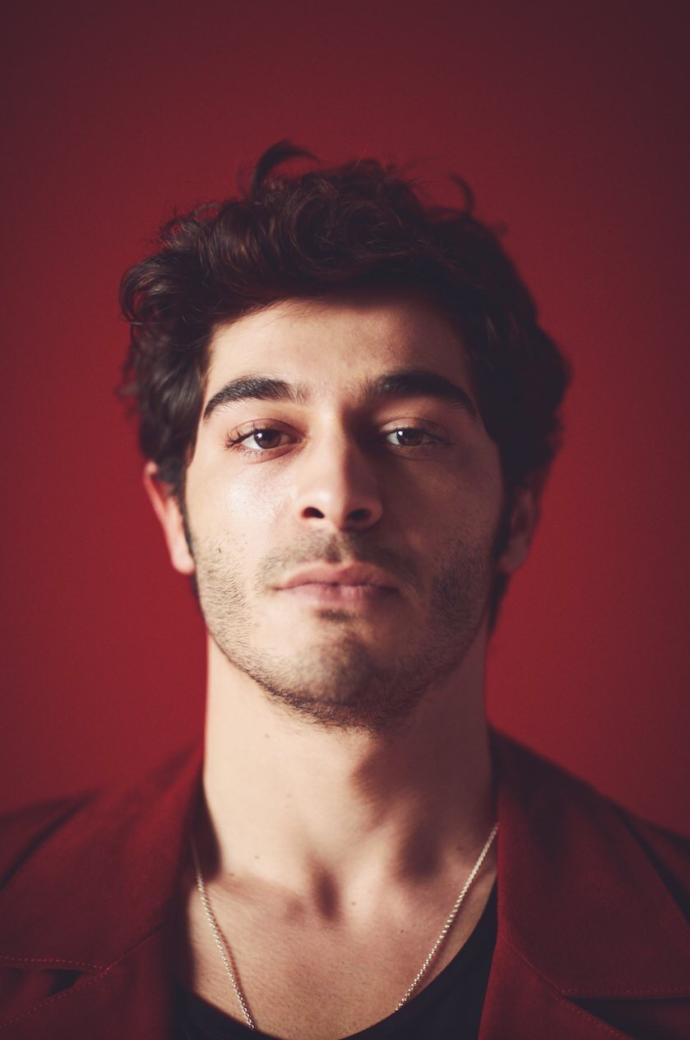 Burak Deniz ilah mıdır silah mı?
